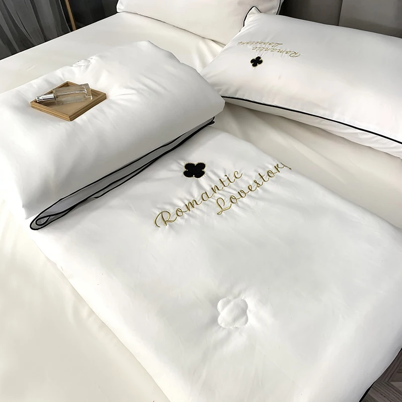 New Design Silk Bed Linens Air Condition Quilts Duvet Summer Solid Bedding Washed Cotton Blankets 4PCS Set Summer Comforter
New Design Silk Bed Linens Air Condition Quilts Duvet Summer Solid Bedding Washed Cotton Blankets 4PCS Set Summer Comforter