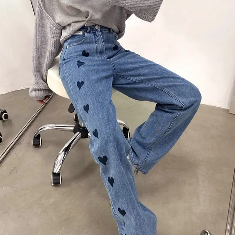 Women's High Waist Jeans Loose Slim Wide Leg Denim Pants 2020 Autumn Winter New Heart Shaped Print Casual Trousers Fashion
Women's High Waist Jeans Loose Slim Wide Leg Denim Pants 2020 Autumn Winter New Heart Shaped Print Casual Trousers Fashion