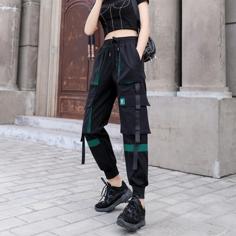 Spring and summer 2020 new fashion overalls women were thin high waist loose casual pants bf wild sports pants trend
Spring and summer 2020 new fashion overalls women were thin high waist loose casual pants bf wild sports pants trend