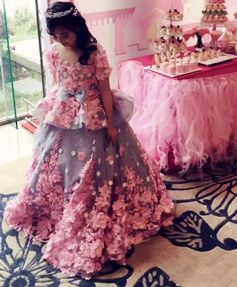 Beautiful Girls Pageant Dresses Handmade Flowers Lace Ball Gown Kids Prom Party Pageant Dresses
Beautiful Girls Pageant Dresses Handmade Flowers Lace Ball Gown Kids Prom Party Pageant Dresses