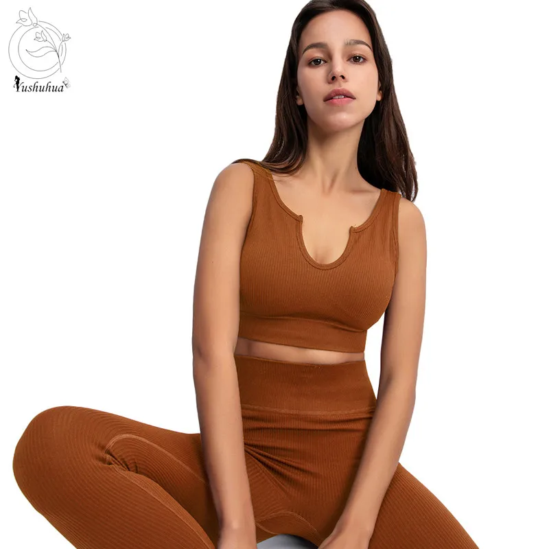 2021 New European American Seamless knitted Sports Vest Trousers Yoga Suit Fitness Suit Stretch Quick-drying Gym Women Clothing
2021 New European American Seamless knitted Sports Vest Trousers Yoga Suit Fitness Suit Stretch Quick-drying Gym Women Clothing