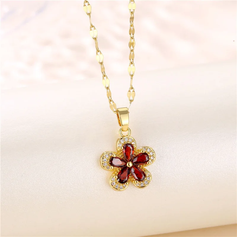 One Piece Titanium Steel Necklace Blossom Flower Pendant Necklace Gold Clavicle Chains Crystal Plant Jewelry Gift Top
One Piece Titanium Steel Necklace Blossom Flower Pendant Necklace Gold Clavicle Chains Crystal Plant Jewelry Gift Top