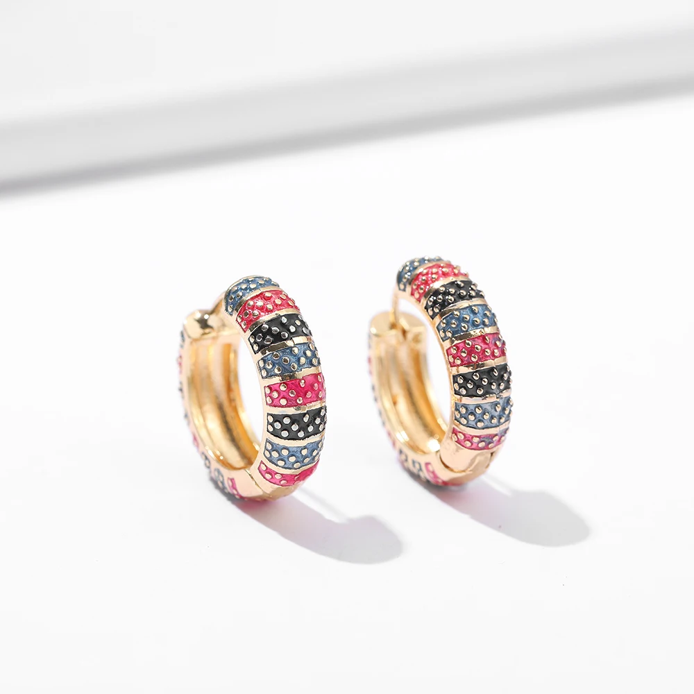 New Trendy Flower Enamel Hoop Earrings for Women Boho Statement Round Circle Huggie Earring Fashion Jewelry 2021 Brincos
New Trendy Flower Enamel Hoop Earrings for Women Boho Statement Round Circle Huggie Earring Fashion Jewelry 2021 Brincos