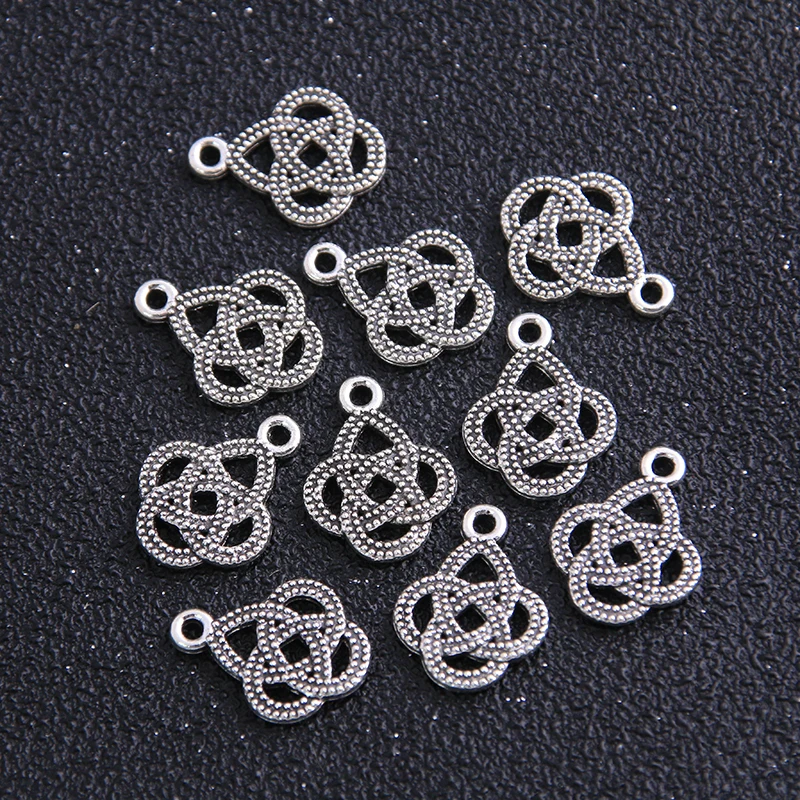 14pcs 13*17mm Two Color Metal Zinc Alloy Small Hollow Lace Charms Fit Jewelry Medical Pendant Charms Makings
14pcs 13*17mm Two Color Metal Zinc Alloy Small Hollow Lace Charms Fit Jewelry Medical Pendant Charms Makings