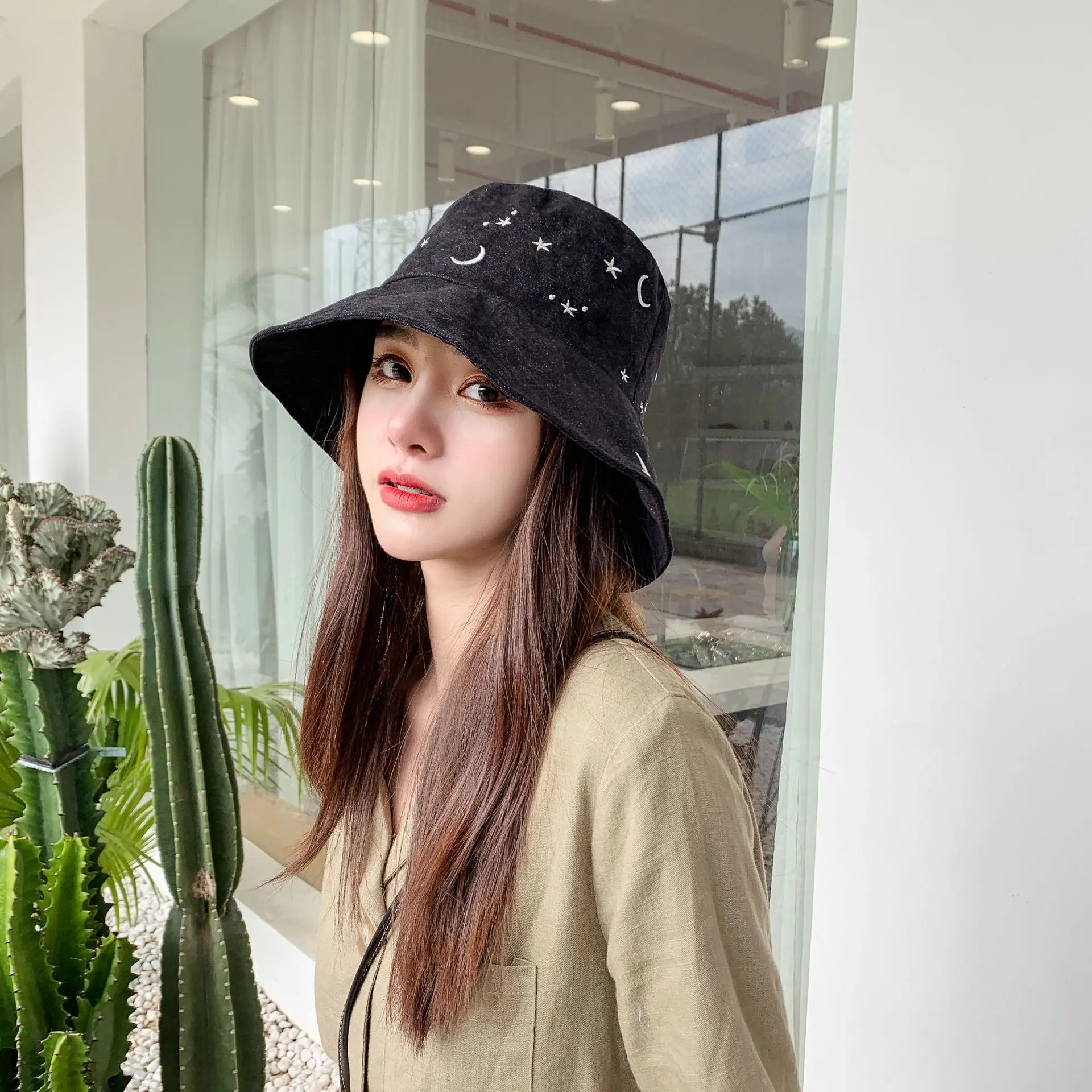 Fisherman Hat Female Spring and Summer Korean Personality Embroidery Star Basin Hat Summer Outing Sunscreen Sun Hat Male
Fisherman Hat Female Spring and Summer Korean Personality Embroidery Star Basin Hat Summer Outing Sunscreen Sun Hat Male
