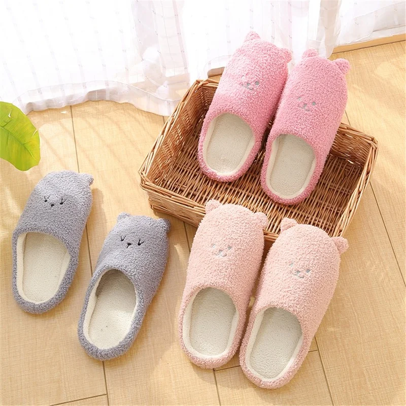 Home Cotton Slippers Women's Indoor Household Warm antiskid Soft Soled Couple Plush Slippers Mens autumn Winter Female Slippers
Home Cotton Slippers Women's Indoor Household Warm antiskid Soft Soled Couple Plush Slippers Mens autumn Winter Female Slippers