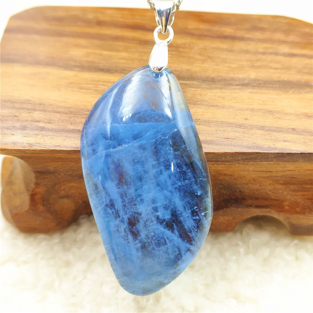 Genuine Natural Blue Aquamarine Water Drop Pendant 36x20x7mm From Brazil Women Fashion Jewelry Necklace AAAAA
Genuine Natural Blue Aquamarine Water Drop Pendant 36x20x7mm From Brazil Women Fashion Jewelry Necklace AAAAA