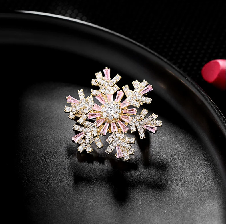 CZ Cubic Zirconia Korean Style Jacket Pin Scarf Shawl Buckle Rotatable Snowflake Brooch LYG119
CZ Cubic Zirconia Korean Style Jacket Pin Scarf Shawl Buckle Rotatable Snowflake Brooch LYG119