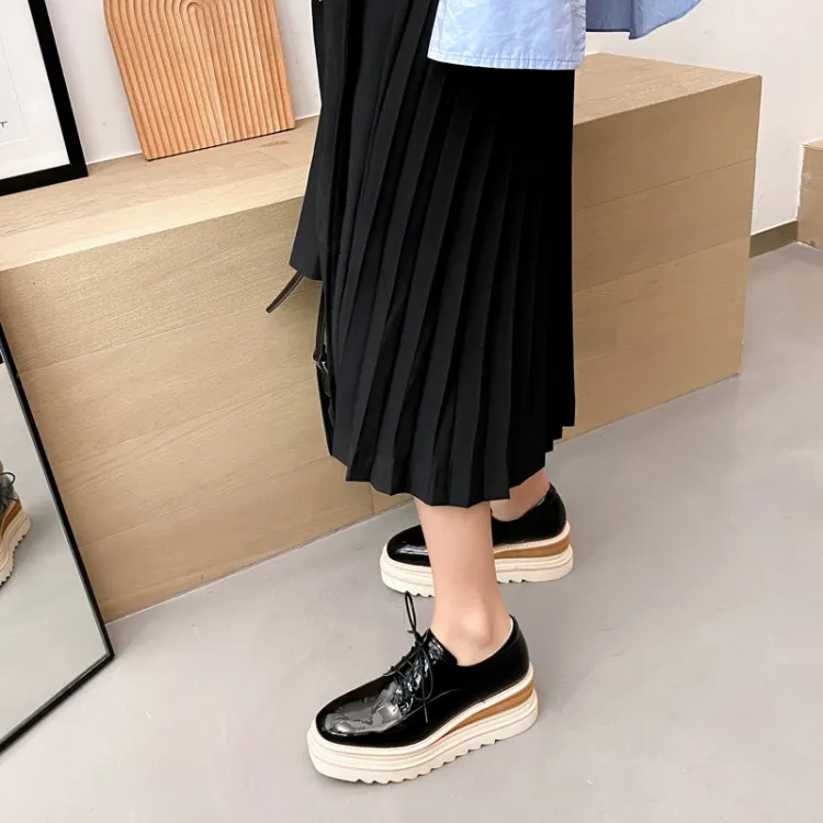 MLJUESE 2021 Women Pumps Cow leather Autumn Spring Black color Lace up Round toe Platform female High heels wedges pumps
MLJUESE 2021 Women Pumps Cow leather Autumn Spring Black color Lace up Round toe Platform female High heels wedges pumps