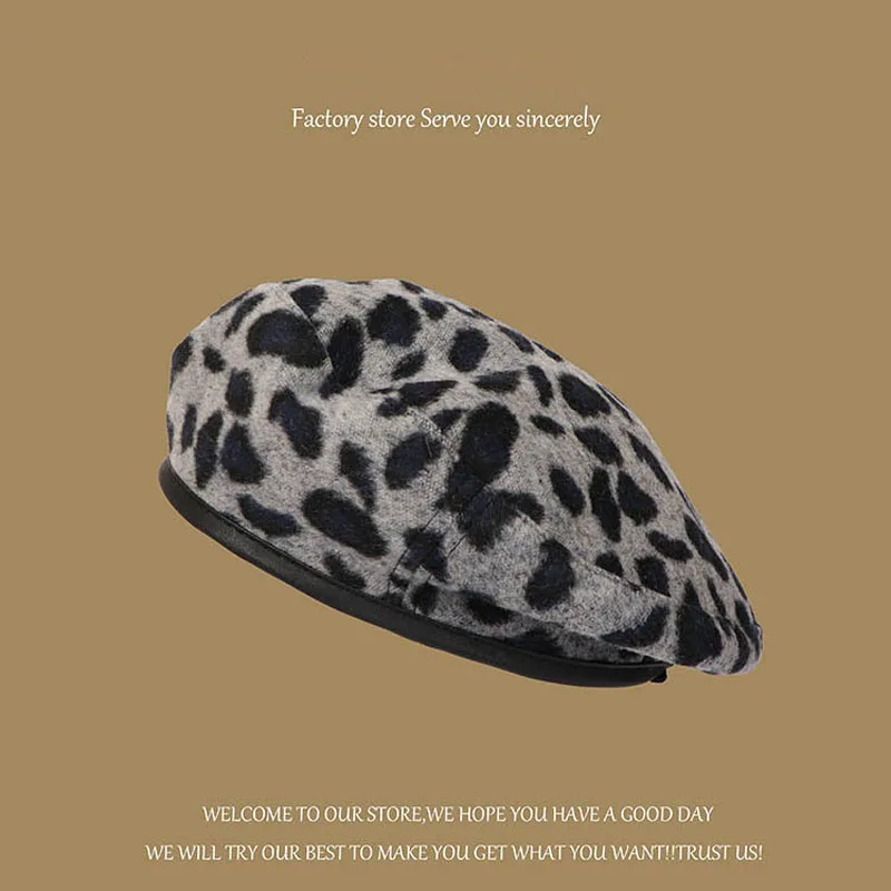 Korean style beret female leopard print Japanese retro painter hat winter beret hat pumpkin hat women's winter 2021
Korean style beret female leopard print Japanese retro painter hat winter beret hat pumpkin hat women's winter 2021
