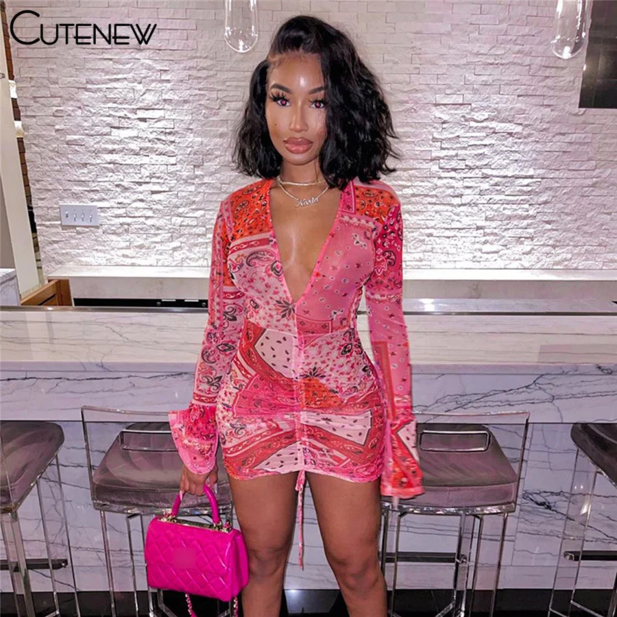 Cutenew Sexy Long Sleeve V-Neck Print Mini Bodycon Dress Women Summer 2021 New Simple Casual Streetwear Fashion Party Club Dress
Cutenew Sexy Long Sleeve V-Neck Print Mini Bodycon Dress Women Summer 2021 New Simple Casual Streetwear Fashion Party Club Dress