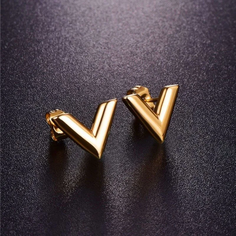 Модные серьги в форме буквы V, серьги в форме буквы V с яркой поверхностью, золотые и серебряные гипоаллергенные женские украшения для женщин
Модные серьги в форме буквы V, серьги в форме буквы V с яркой поверхностью, золотые и серебряные гипоаллергенные женские украшения для женщин