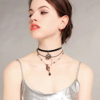 Hot Sale Multi Layered Crystal Star Drop Pendant Choker Necklace Collar Party Dress Leather Necklace
Hot Sale Multi Layered Crystal Star Drop Pendant Choker Necklace Collar Party Dress Leather Necklace