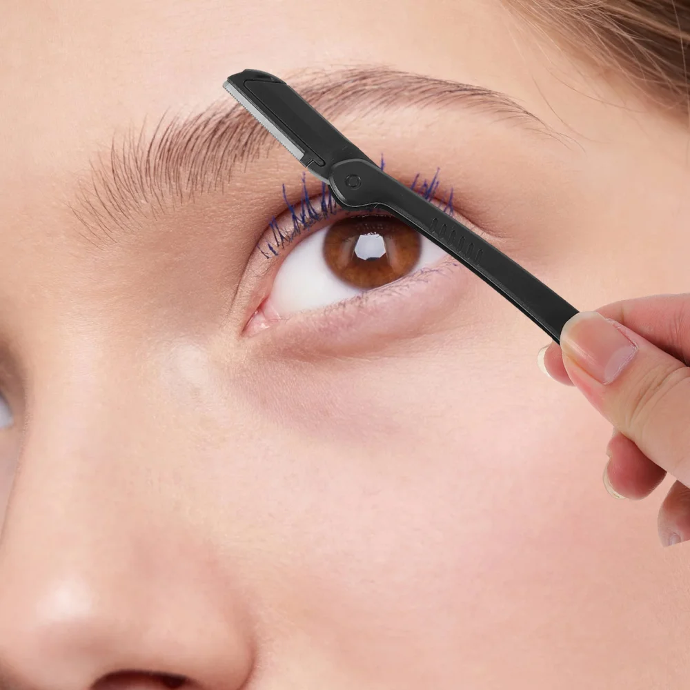 1 Set/4pcs Eyebrow Trimming Kit with Eyebrow Razor Scissors Tweezers and Brush
1 Set/4pcs Eyebrow Trimming Kit with Eyebrow Razor Scissors Tweezers and Brush