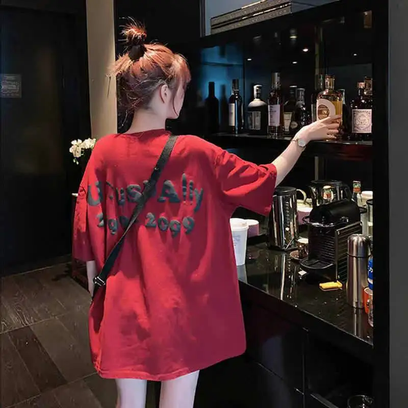 Loose t-shirt female 2021 new large short sleeve female student niche design half sleeve off the shoulder clothes
Loose t-shirt female 2021 new large short sleeve female student niche design half sleeve off the shoulder clothes