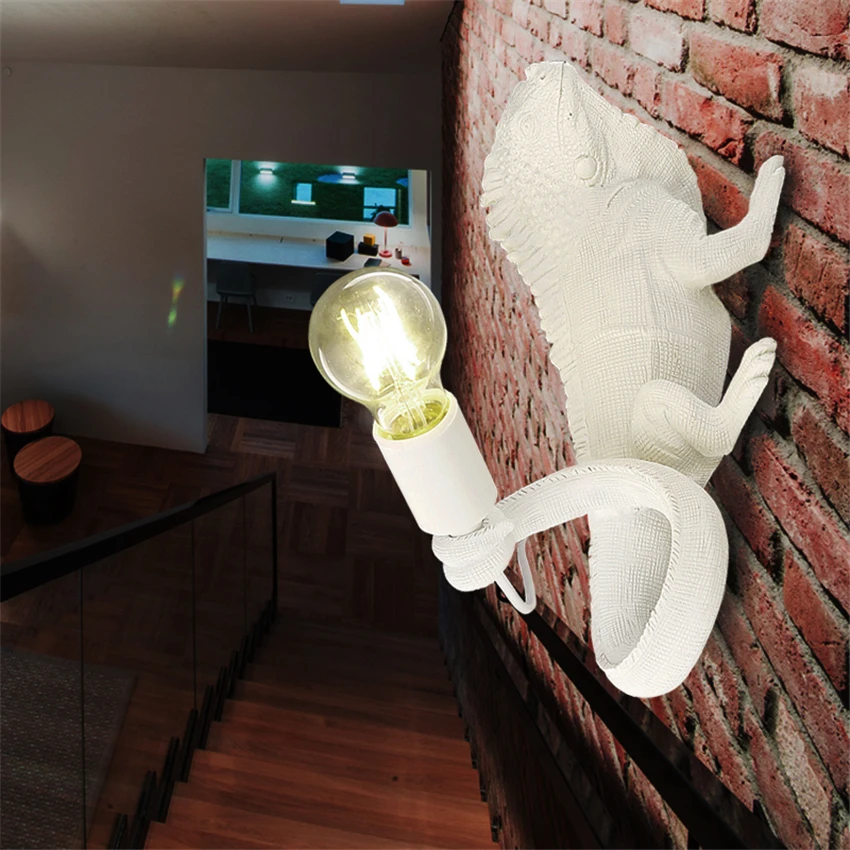 Nordic lizard resin decorative wall lamps living room study bedroom bedside white animal tabletop decor desk lights fixtures
Nordic lizard resin decorative wall lamps living room study bedroom bedside white animal tabletop decor desk lights fixtures