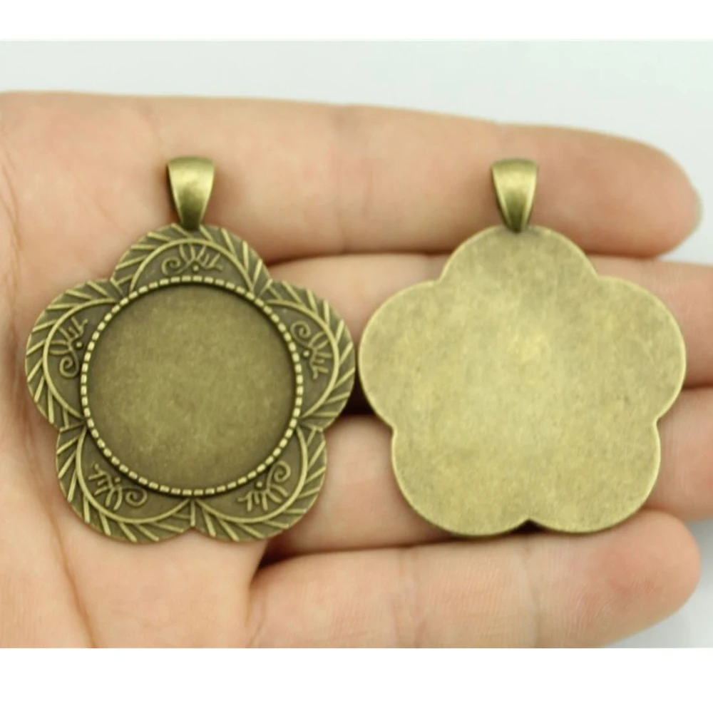 WYSIWYG 3pcs 25mm Inner Size Vintage Antique Bronze Antique Silver Color Metal Flower Cameo Cabochon Base Setting
WYSIWYG 3pcs 25mm Inner Size Vintage Antique Bronze Antique Silver Color Metal Flower Cameo Cabochon Base Setting
