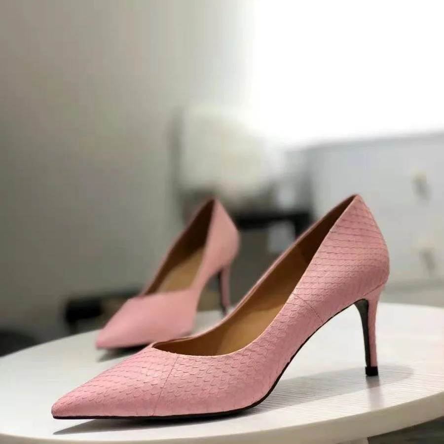 2021 spring and summer new women's shoes fashion pointed thin heel temperament high heels snakeskin versatile shallow single 
2021 spring and summer new women's shoes fashion pointed thin heel temperament high heels snakeskin versatile shallow single