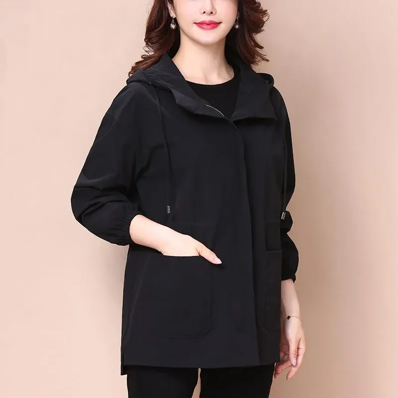 Short Coat Women's 2022 Spring Autumn New Windbreaker Jackets Loose Hooded Top 5XL Outwear Lace-Up Female Clothing Overcoat L422
Short Coat Women's 2022 Spring Autumn New Windbreaker Jackets Loose Hooded Top 5XL Outwear Lace-Up Female Clothing Overcoat L422
