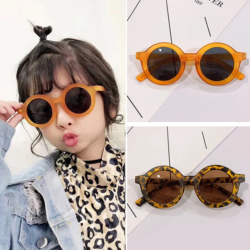 2021 Boy Girl Cute Cartoon Bear Shape Round Sunglasses Children Vintage Sunglasses UV Protection Classic Kids Eyewear D19
2021 Boy Girl Cute Cartoon Bear Shape Round Sunglasses Children Vintage Sunglasses UV Protection Classic Kids Eyewear D19
