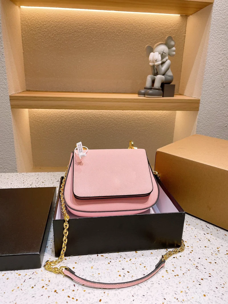100709 11 2021New women's fashion boutique portable messenger single shoulder underarm bag
100709 11 2021New women's fashion boutique portable messenger single shoulder underarm bag