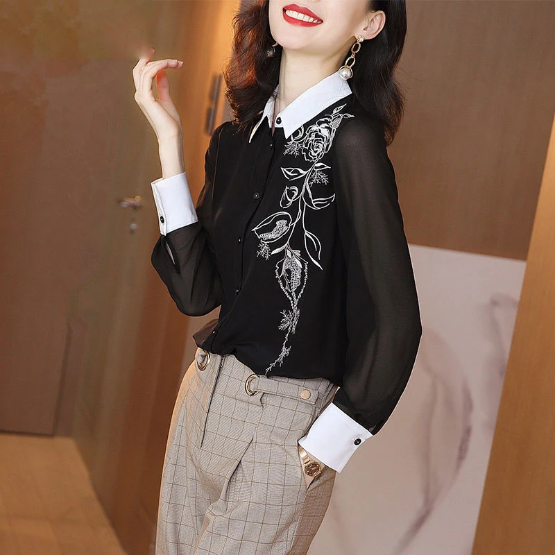 Women Spring Summer Style Chiffon Blouses Shirts Lady Casual Long Sleeve Turn-down Collar Embroidery Blusas Tops ZZ0667
Women Spring Summer Style Chiffon Blouses Shirts Lady Casual Long Sleeve Turn-down Collar Embroidery Blusas Tops ZZ0667