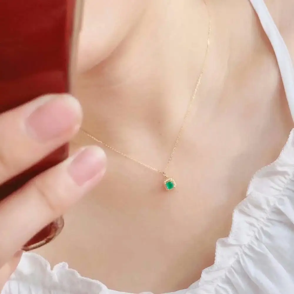 shilovem 18K yellow Gold real Natural emerald pendants fine Jewelry plant gift new plant none necklace 4*4mm dz0404887ml 
shilovem 18K yellow Gold real Natural emerald pendants fine Jewelry plant gift new plant none necklace 4*4mm dz0404887ml