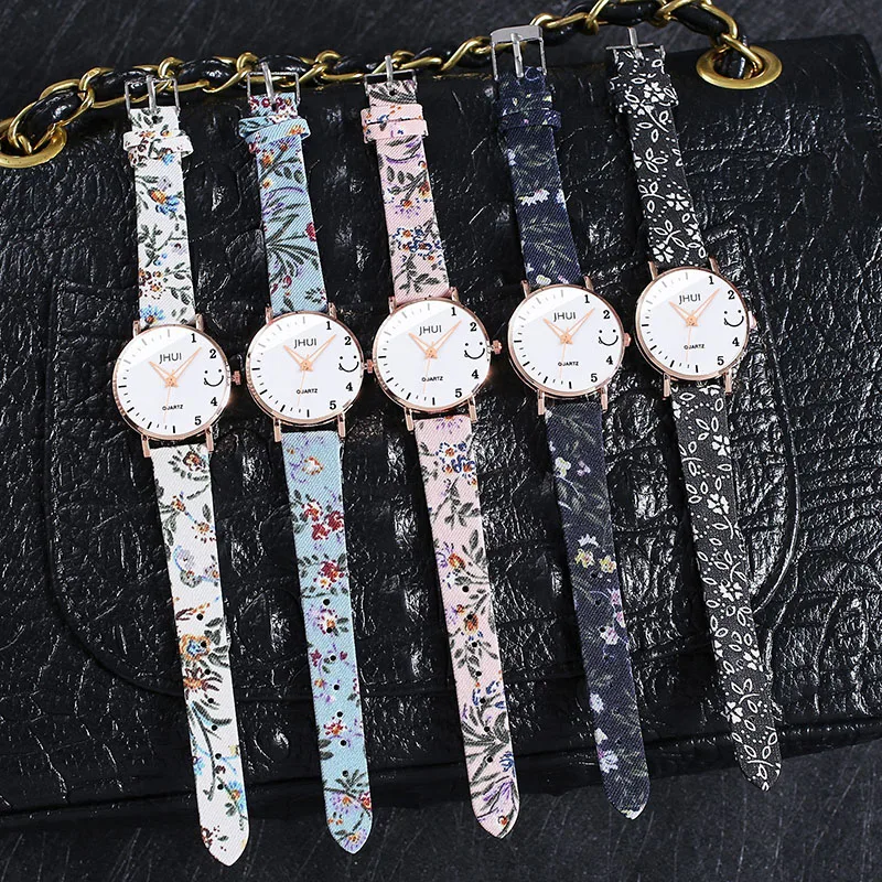 Korean casual fashion small fresh belt digital watch simple alloy small dial ladies quartz watch
Korean casual fashion small fresh belt digital watch simple alloy small dial ladies quartz watch