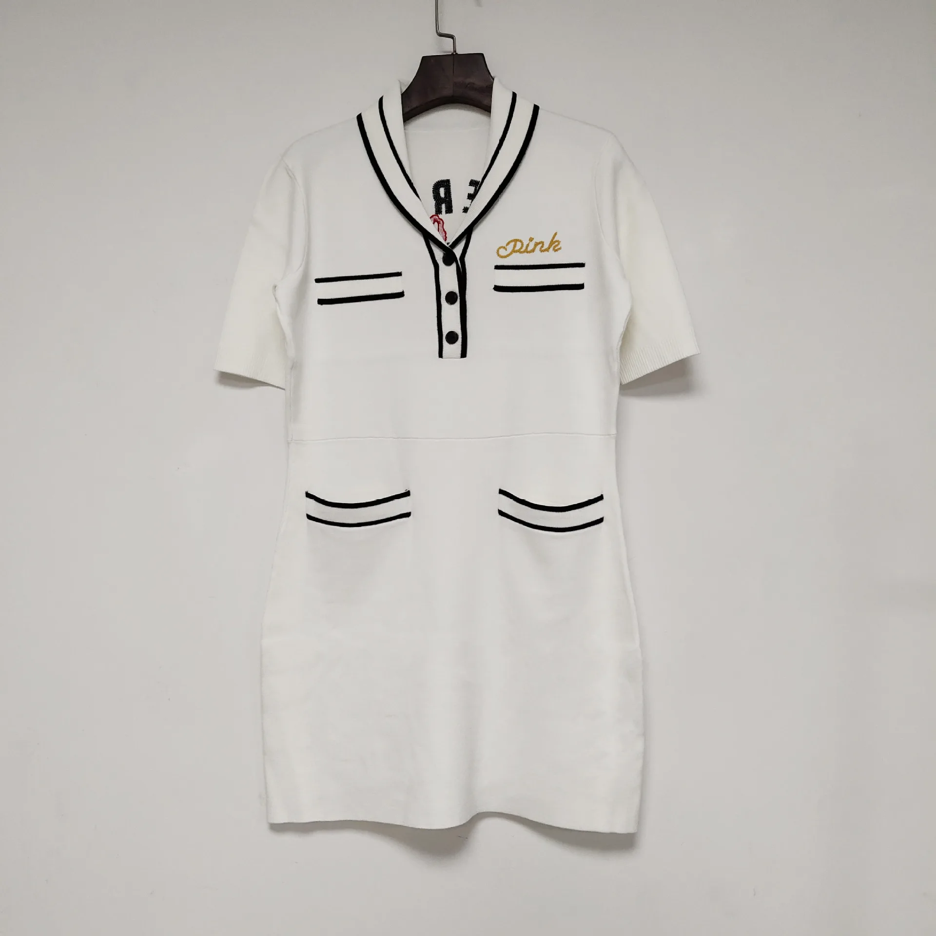Women's Sailor Collar Short-Sleeved Dress Tiger Print Embroidery Contrast Color Female Knitted Mini Dress 2022 Spring New
Women's Sailor Collar Short-Sleeved Dress Tiger Print Embroidery Contrast Color Female Knitted Mini Dress 2022 Spring New