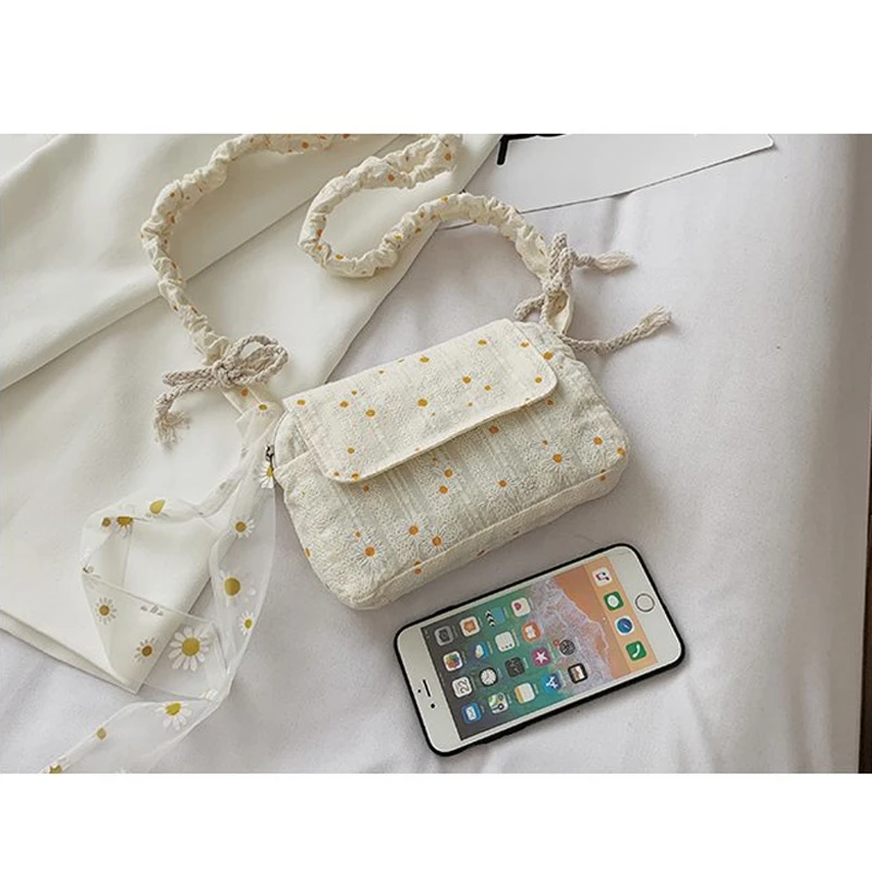 Retro Ladies Floral Handbag Shopping Tote Girl Bag Women Canvas Shoulder Bag Daisy Print Messenger Bag Cotton Cloth Casual Bags
Retro Ladies Floral Handbag Shopping Tote Girl Bag Women Canvas Shoulder Bag Daisy Print Messenger Bag Cotton Cloth Casual Bags