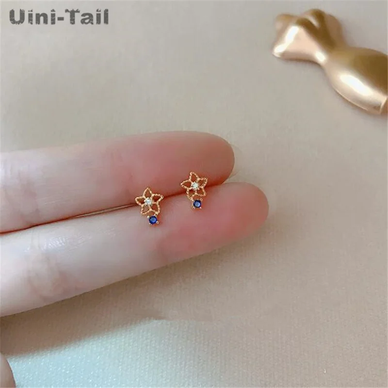 Uini-Tail hot new 925 sterling silver ice crystal flower earrings fashion dynamic small exquisite flower high quality earrings
Uini-Tail hot new 925 sterling silver ice crystal flower earrings fashion dynamic small exquisite flower high quality earrings