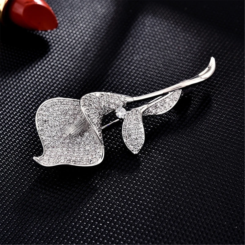 Callalily Brooches for Women Vintage Fashion Style Elegant Wedding Pins Party Brooch Accessories
Callalily Brooches for Women Vintage Fashion Style Elegant Wedding Pins Party Brooch Accessories