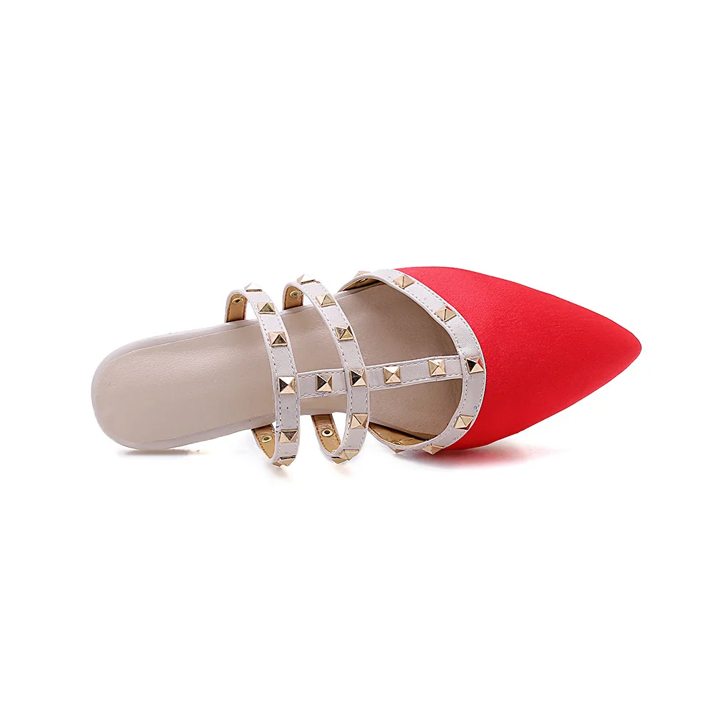 2019 Women Flat Slippers Slip on Mules Brand Leather Fashion Luxury Rivet T-strap Slides Loafers Outdoor slipper
2019 Women Flat Slippers Slip on Mules Brand Leather Fashion Luxury Rivet T-strap Slides Loafers Outdoor slipper