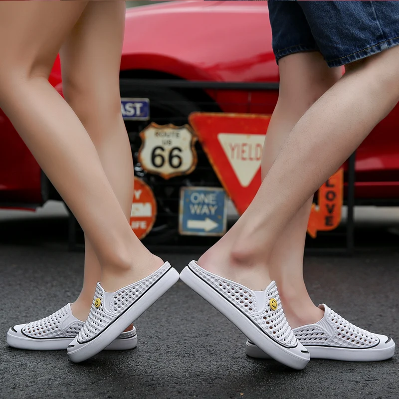 2021 New Couple's Hole and Half Support Shoes Female PVE Plastic Non-slip Women Slippers Soft Comfortable Men Sandals
2021 New Couple's Hole and Half Support Shoes Female PVE Plastic Non-slip Women Slippers Soft Comfortable Men Sandals