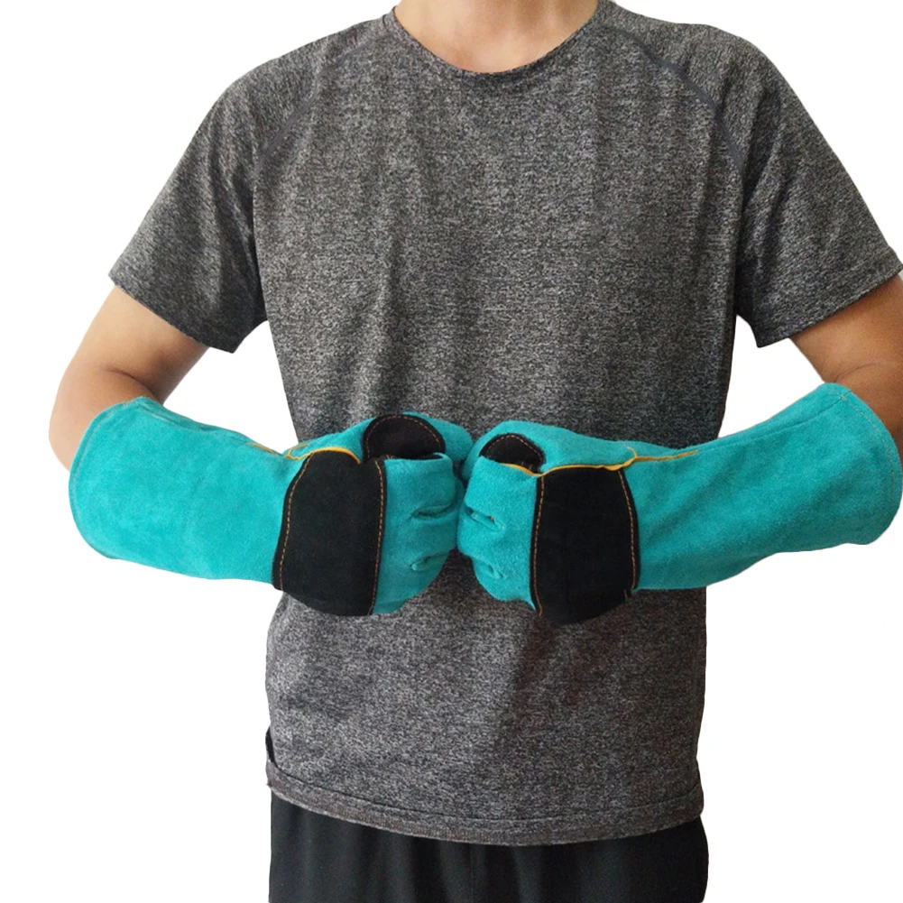 Pet Gloves Bite-resistant Gloves Two-layer Leather Support Pad Dog Cat Cutting-proof Anti-thorn Pet Gloves Pet Handling Gloves
Pet Gloves Bite-resistant Gloves Two-layer Leather Support Pad Dog Cat Cutting-proof Anti-thorn Pet Gloves Pet Handling Gloves