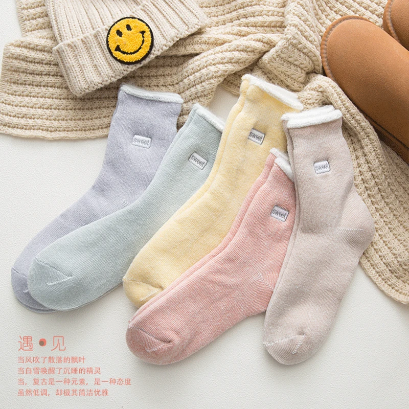 Long Socks Women Striped Embroidered Wool Warm Socks Wool Thick Solid Color Brushed Socks Winter Thick Womens Kawaii Stocking
Long Socks Women Striped Embroidered Wool Warm Socks Wool Thick Solid Color Brushed Socks Winter Thick Womens Kawaii Stocking