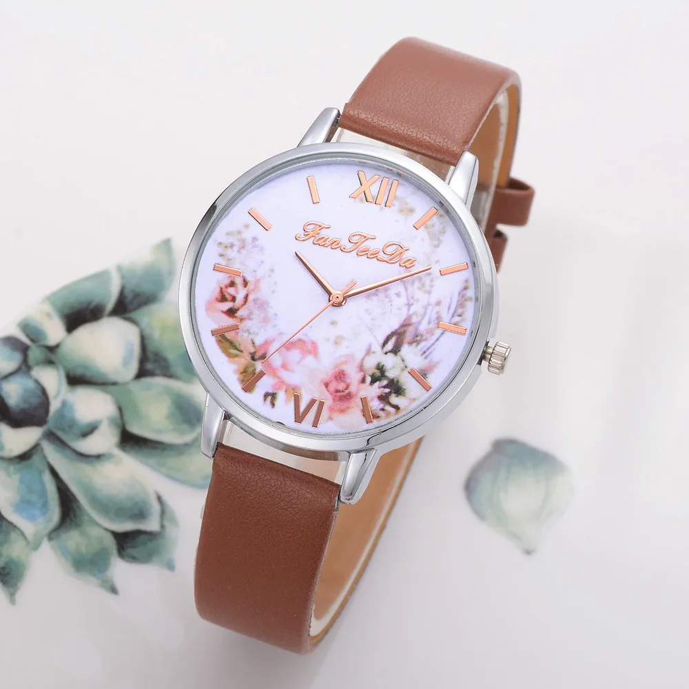 Girl Luxury Watch Women New Fashion Embossed Flowers Small Fresh Printed Belt Dial Watch Female Student Quartz Watch relogio
Girl Luxury Watch Women New Fashion Embossed Flowers Small Fresh Printed Belt Dial Watch Female Student Quartz Watch relogio