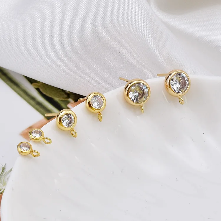 2 шт./лот медь Позолота 18K Золотой Круглый Циркон с натуральным жемчугом Висячие серьги ювелирные изделия Аксессуары для волос ручной работы...
2 шт./лот медь Позолота 18K Золотой Круглый Циркон с натуральным жемчугом Висячие серьги ювелирные изделия Аксессуары для волос ручной работы...