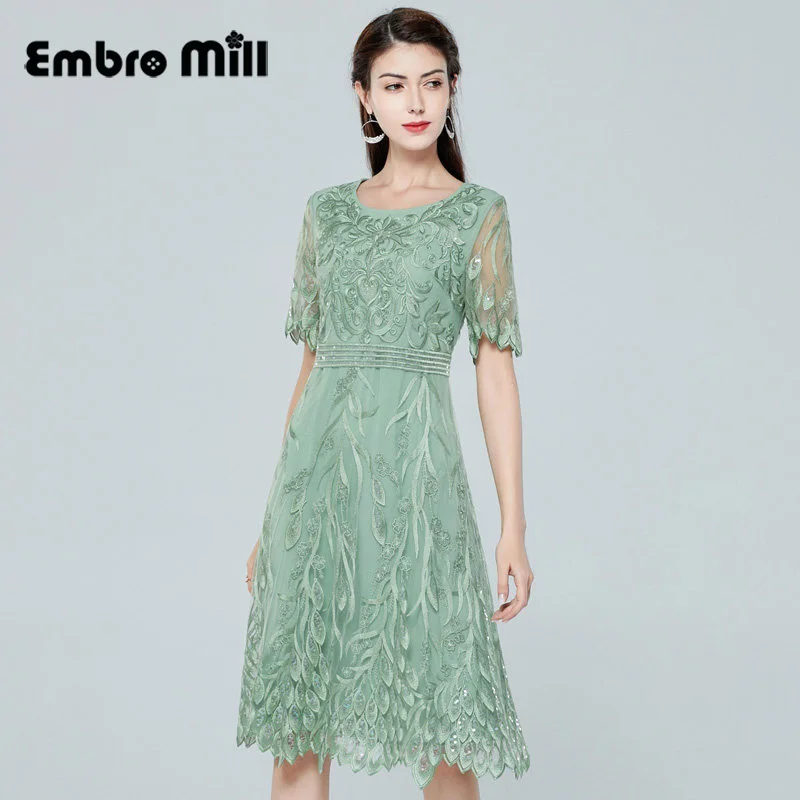 Summer Vintage Style Mesh Embroidery Evening Party Dress O-Neck Short Sleeve Elegant Slim Dress Plus Size M-4XL
Summer Vintage Style Mesh Embroidery Evening Party Dress O-Neck Short Sleeve Elegant Slim Dress Plus Size M-4XL
