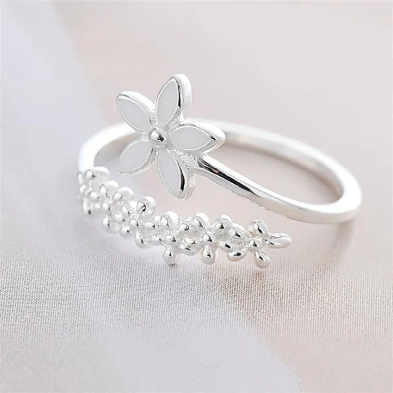 Girls Sweet Small Fresh Flower Silver Color Temperament Personality Literary Fashion Gift Korea Female Resizable Opening Rings
Girls Sweet Small Fresh Flower Silver Color Temperament Personality Literary Fashion Gift Korea Female Resizable Opening Rings