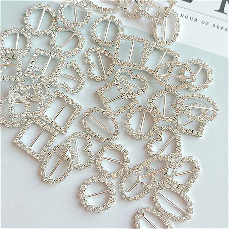 2 PCS Scarf buckle belt buckle clothing decoration accessories children's headdress decoration accessories
2 PCS Scarf buckle belt buckle clothing decoration accessories children's headdress decoration accessories