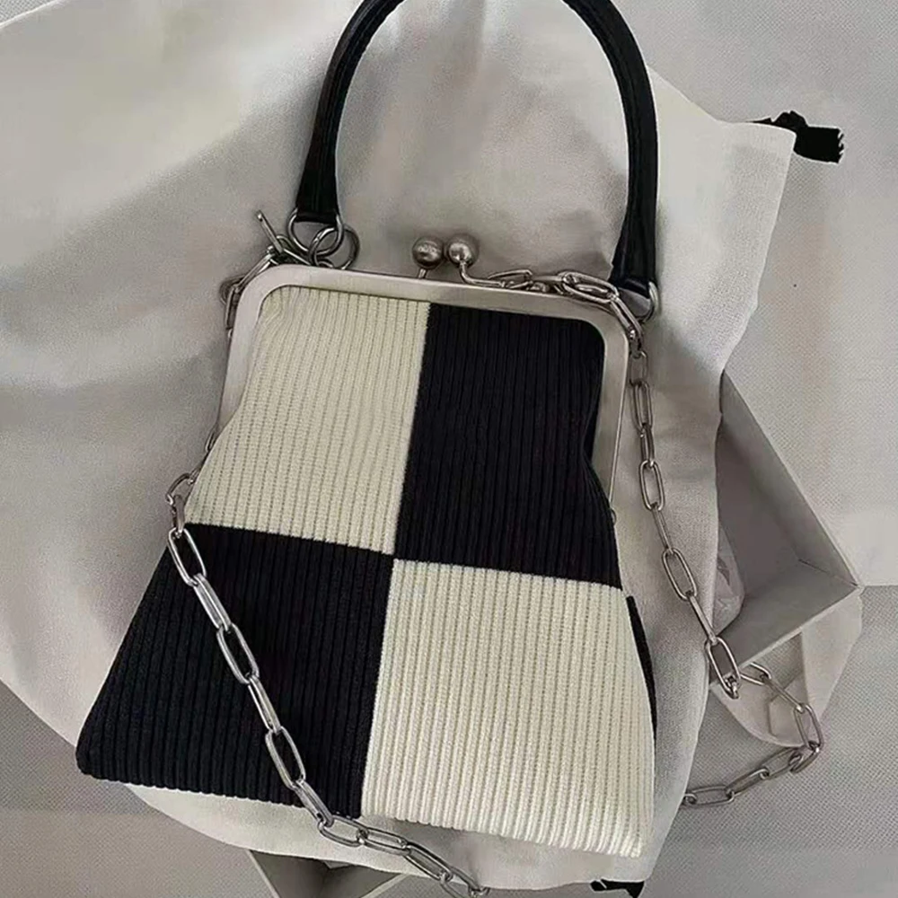 Fashion Plaid Clip Bag Women Handbag Designer Knitting Shoulder Bag Lady Tote Purse Crossbody Bags for Women 2021 Kisslock Bags
Fashion Plaid Clip Bag Women Handbag Designer Knitting Shoulder Bag Lady Tote Purse Crossbody Bags for Women 2021 Kisslock Bags