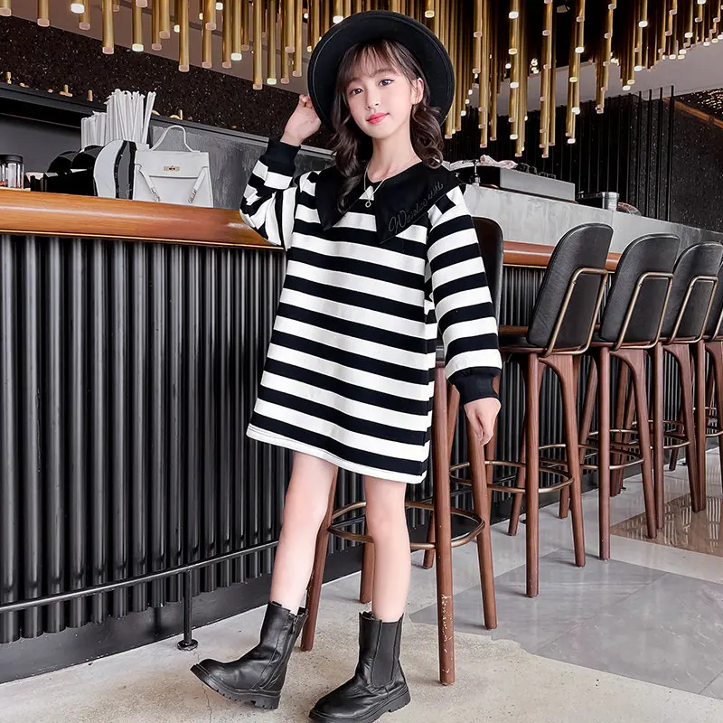 Autumn Winter Girls T-Shirt Plus Velvet Long Top Clothes Black White Striped Cotton Thick Warm Fleece Teenage Sweatshirt Dresses
Autumn Winter Girls T-Shirt Plus Velvet Long Top Clothes Black White Striped Cotton Thick Warm Fleece Teenage Sweatshirt Dresses