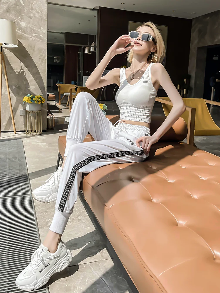 Hot Drilling White Sports Casual Pants for Women 2021 Spring Summer Thin High Waist Quick-Drying Sweatpants Femme Jogger Pants
Hot Drilling White Sports Casual Pants for Women 2021 Spring Summer Thin High Waist Quick-Drying Sweatpants Femme Jogger Pants