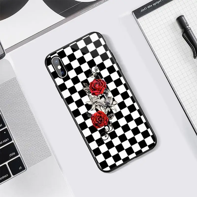 Checkered Flame flower Phone Case Tempered glass For iphone Samsung S note 7 8 9 10 11 12 X XS XR MAX edge e plus pro
Checkered Flame flower Phone Case Tempered glass For iphone Samsung S note 7 8 9 10 11 12 X XS XR MAX edge e plus pro