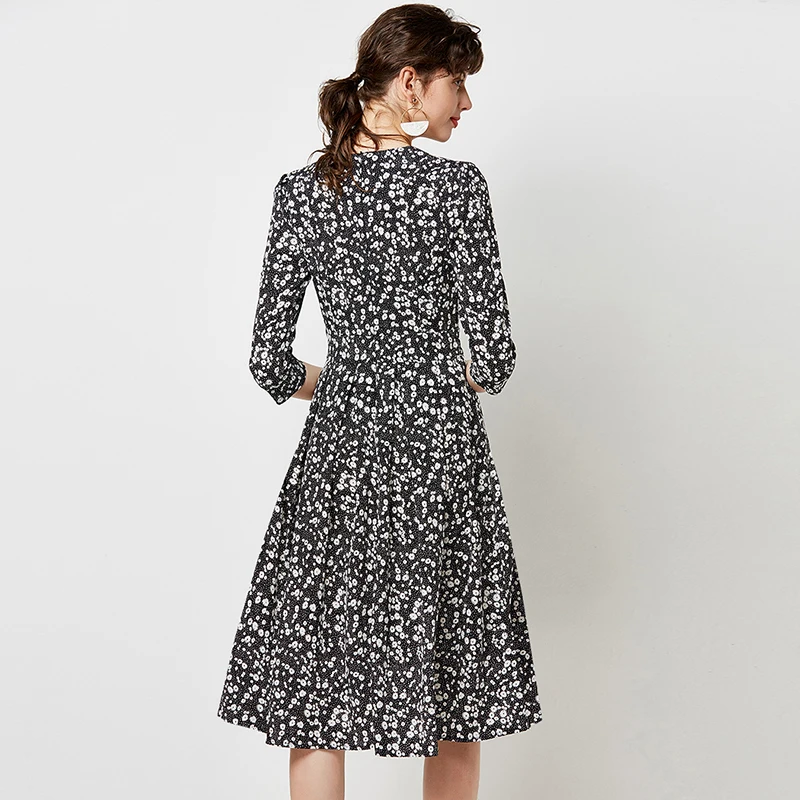 2020 New Women's Dress Pleated Dress Round Neck Hedging Dress Seven-point Sleeves Summer Dress Ladies Waist Slim Dress Female
2020 New Women's Dress Pleated Dress Round Neck Hedging Dress Seven-point Sleeves Summer Dress Ladies Waist Slim Dress Female