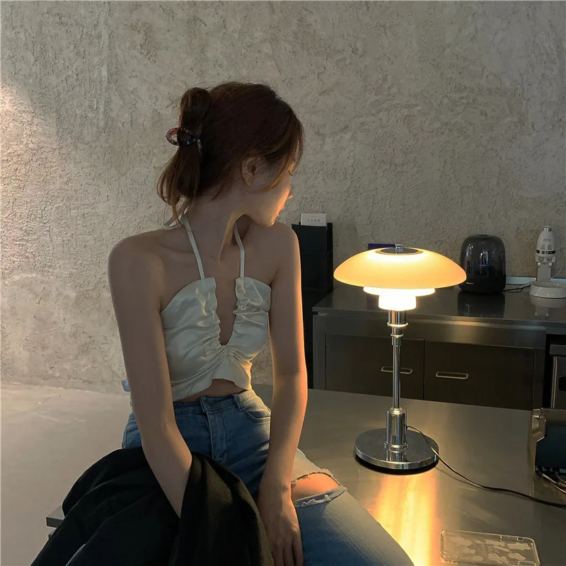 2021 Summer Women Sexy Backless Tank Slim Cropped Tops Deep V-neck White Camisole Short Wrapped Bottoming Shirt Korean Y2k Tops
2021 Summer Women Sexy Backless Tank Slim Cropped Tops Deep V-neck White Camisole Short Wrapped Bottoming Shirt Korean Y2k Tops