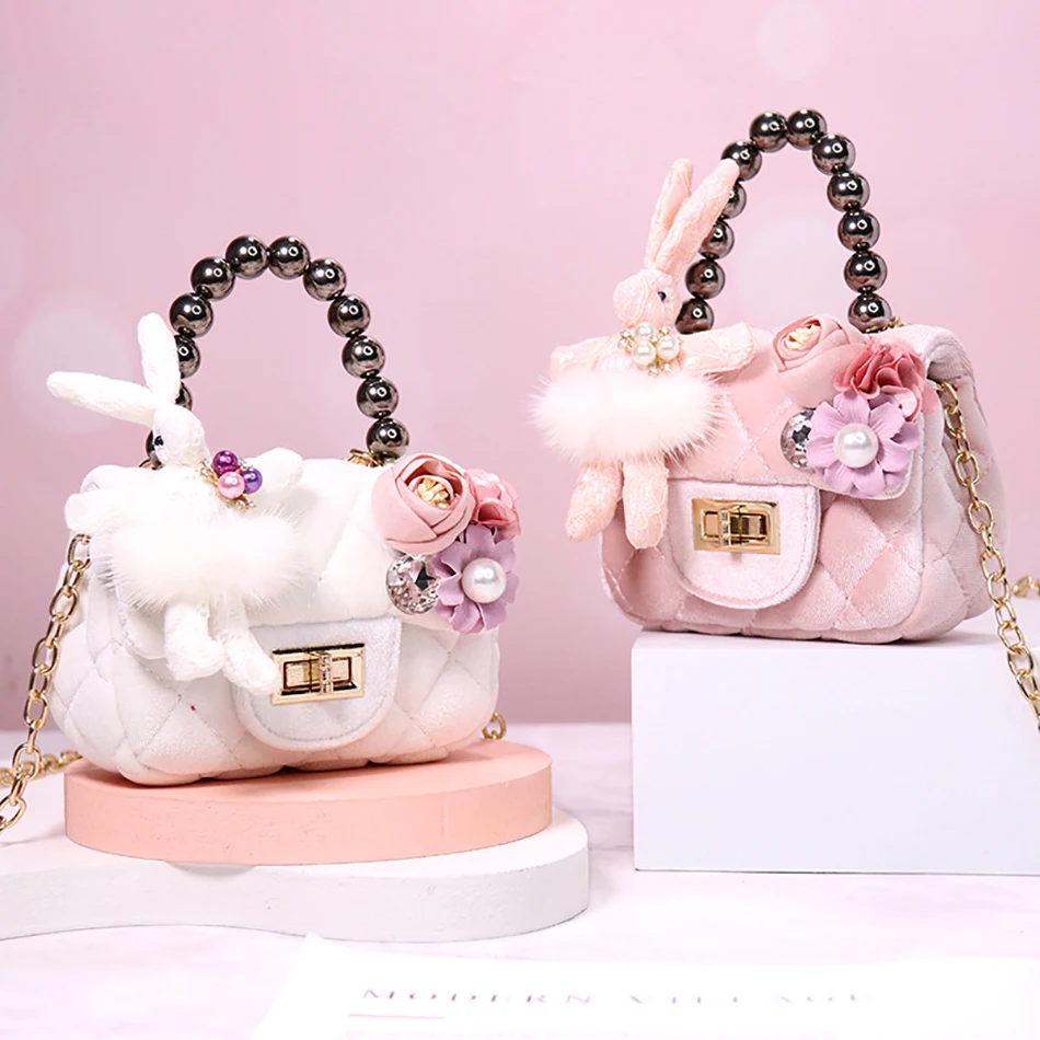 Fashion Kids Purses and Handbags for Girl Pearl Chain Velvet Princess Messenger Bags Children Dress Up Accessories Rabbit Doll
Fashion Kids Purses and Handbags for Girl Pearl Chain Velvet Princess Messenger Bags Children Dress Up Accessories Rabbit Doll