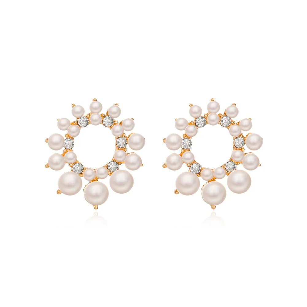 New French Romantic Pearl Zircon Earrings For Women Temperament Gold Color Round Beads Stud Earring Female Party Accessories
New French Romantic Pearl Zircon Earrings For Women Temperament Gold Color Round Beads Stud Earring Female Party Accessories