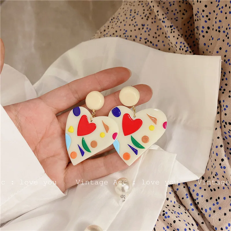 Korean Retro Geometric Love Earrings Korean Version Color Acrylic Plate Earrings Girl Wind Rainbow Heart Earrings
Korean Retro Geometric Love Earrings Korean Version Color Acrylic Plate Earrings Girl Wind Rainbow Heart Earrings